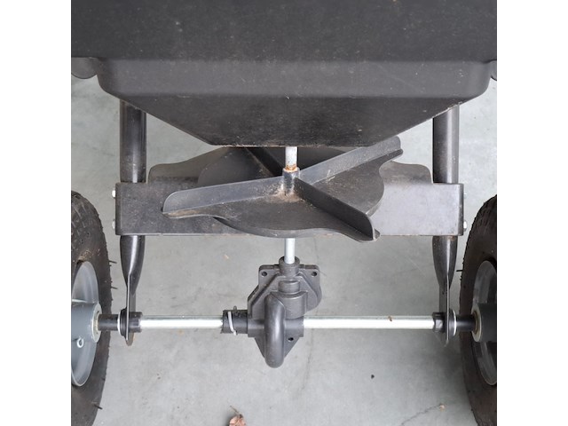 Strooiwagen, stiga - afbeelding 3 van  7