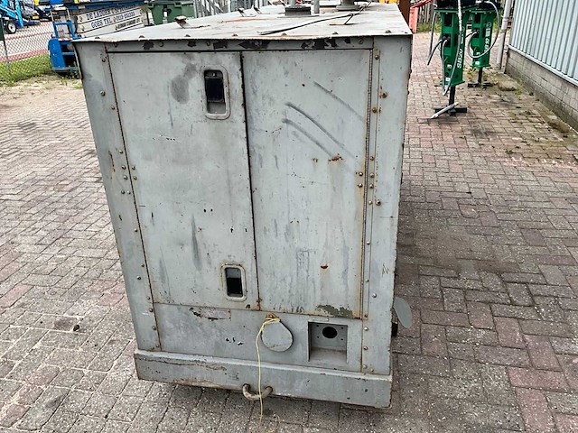 Stroomgenerator 30kva - afbeelding 7 van  15