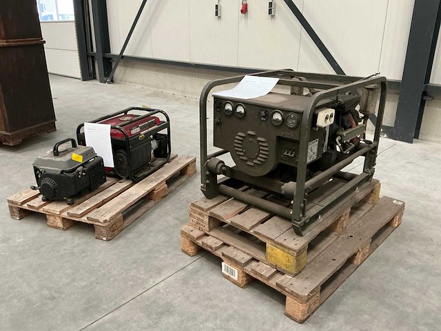 Stroomgenerator (3x) - afbeelding 1 van  10