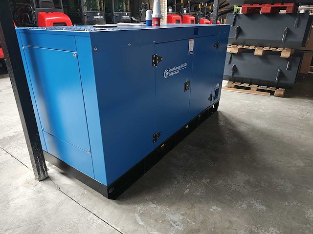 Stroomgenerator 50kv diesel - afbeelding 20 van  26