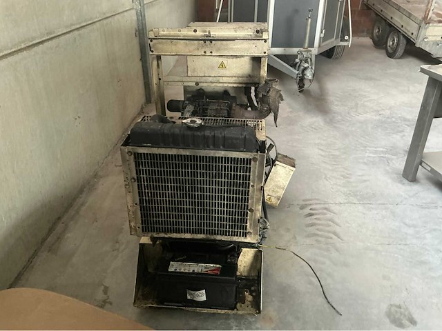 Stroomgenerator - afbeelding 6 van  7