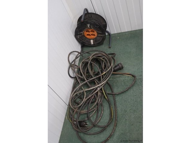 Stroomkabel & gilze verlengkabelhaspel 25mtr - afbeelding 1 van  5