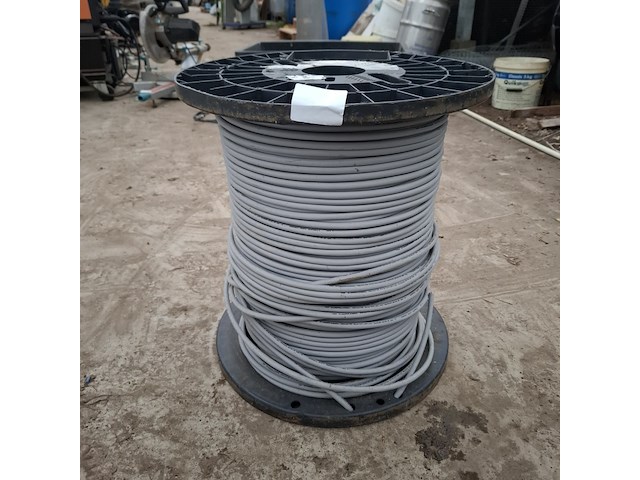 Stroomkabel op haspel - afbeelding 1 van  4