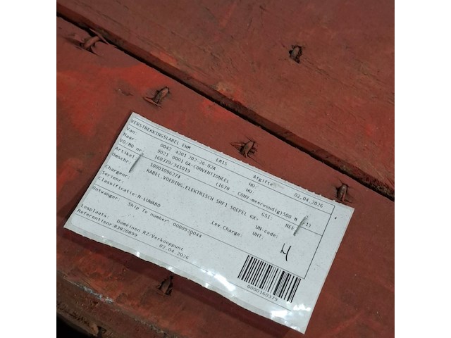 Stroomkabel op houten haspel, draka - afbeelding 7 van  10