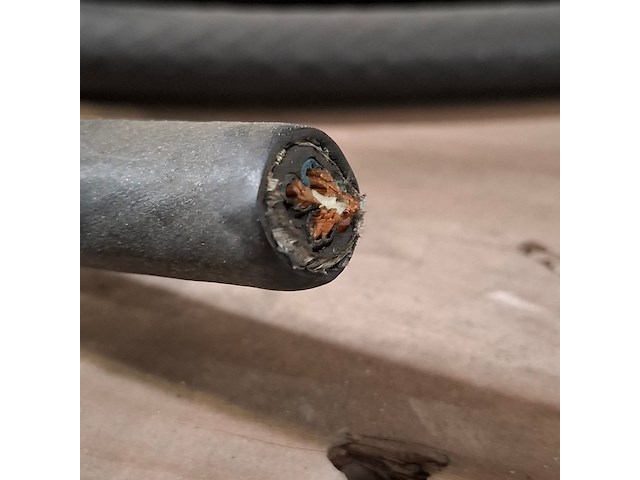 Stroomkabel op houten haspel, draka - afbeelding 4 van  9