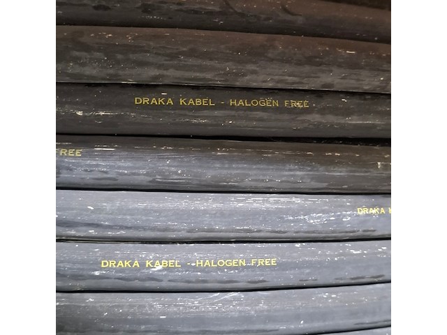 Stroomkabel op houten haspel, draka - afbeelding 8 van  8