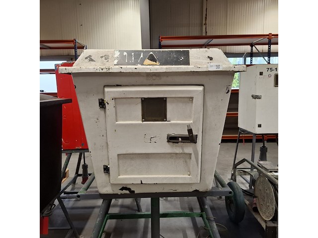 Stroomkast, bos - afbeelding 3 van  8