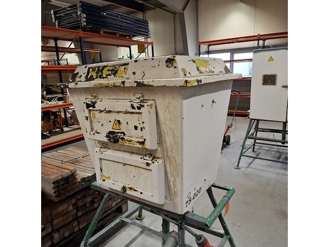 Stroomkast, bos - afbeelding 7 van  9