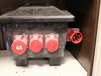 Stroomverdeelkast korbach, 6x 240v en 3x kracht. - afbeelding 3 van  3
