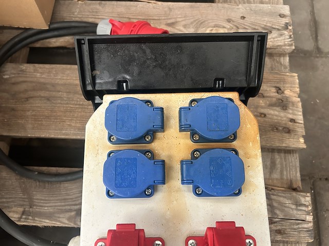 Stroomverdeler - afbeelding 3 van  4