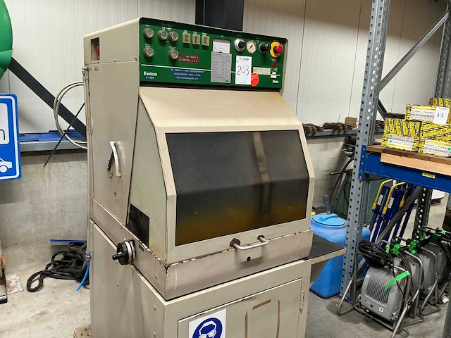 Struers exotom afkort doorslijpmachine - afbeelding 4 van  10