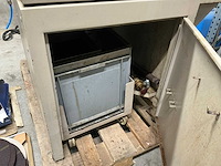 Struers exotom afkort doorslijpmachine - afbeelding 9 van  10