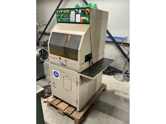 Struers exotom afkort doorslijpmachine - afbeelding 10 van  10