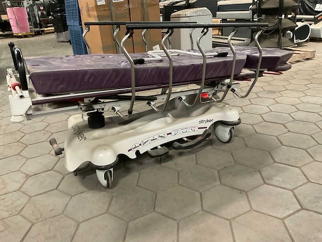 Stryker 1061 behandel tafel - afbeelding 3 van  8