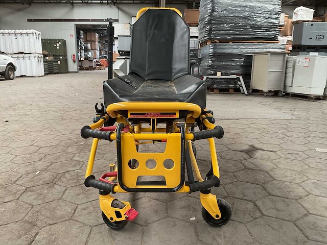 Stryker 6082 mx-pro medical litter and stretch - afbeelding 5 van  9