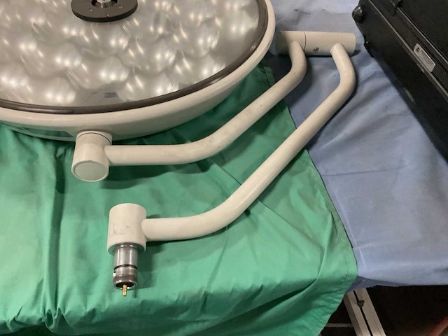 Stryker visum led surgical light - afbeelding 3 van  5