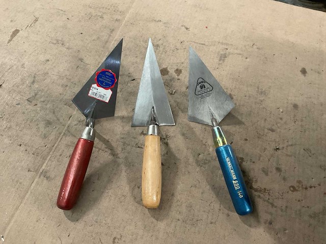 Stuc- en afwerkgereedschap (12x) - afbeelding 1 van  2