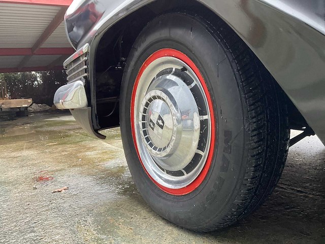 Studebaker - 1957 - sdn - personenauto - afbeelding 2 van  24