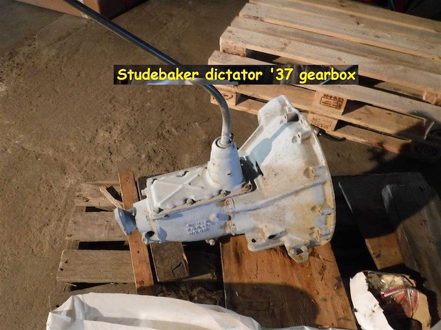 Studebaker dictator 6-cylinder engine & manual gearbox | original american classic drivetrain - afbeelding 45 van  47