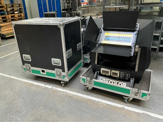 Studio due citycolor 2500 wash moving lights (4x) - afbeelding 1 van  6