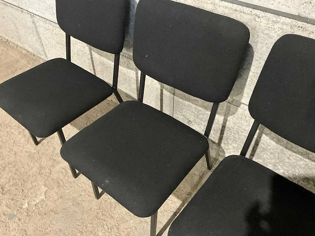 Studio henk - gestoffeerde eetkamerstoel (3x) - afbeelding 2 van  5