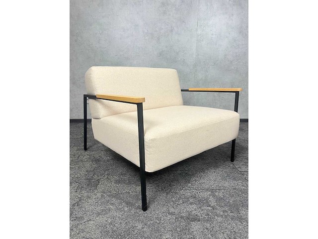 Studio henk co - design fauteuil met bijzettafel - afbeelding 3 van  10