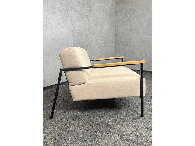 Studio henk co - design fauteuil met bijzettafel - afbeelding 6 van  10