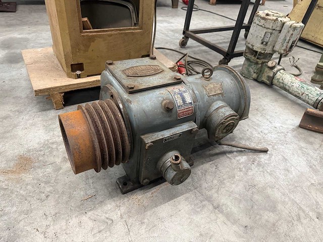 Stuhlmann - e 204 - elektromotor - afbeelding 1 van  4