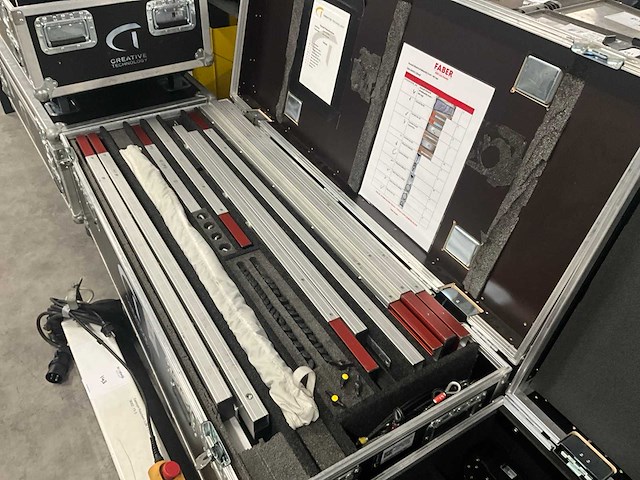 Stumpfl projectiescherm 820x470 - afbeelding 3 van  4