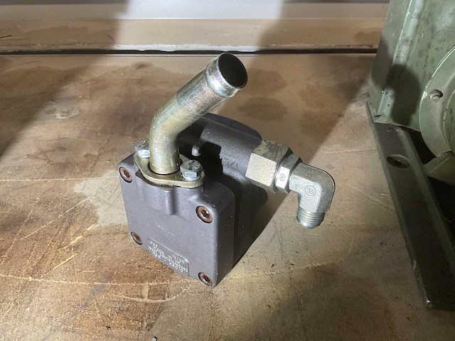 Stuurpomp - afbeelding 3 van  4