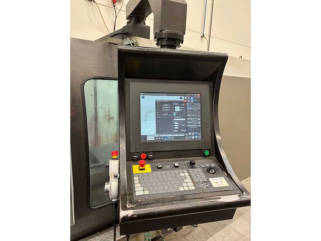Style - bt1500 - cnc vertical machining centre - 2005 - afbeelding 12 van  16