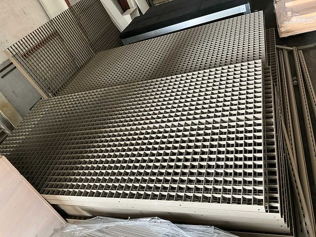 Style’n’store partij winkel inrichting - afbeelding 2 van  9