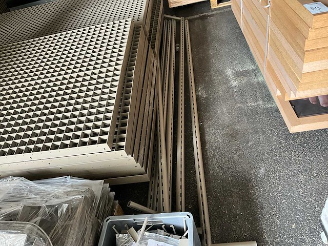 Style’n’store partij winkel inrichting - afbeelding 4 van  9