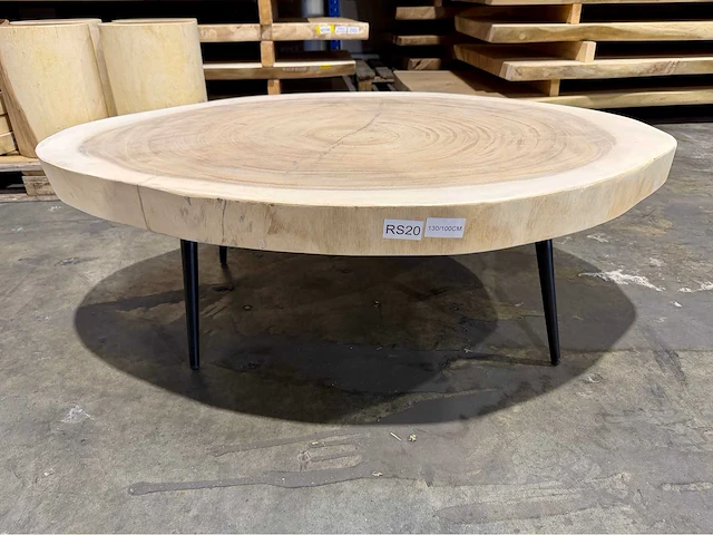 Suar boomstam salontafel 130/100 cm - afbeelding 5 van  5