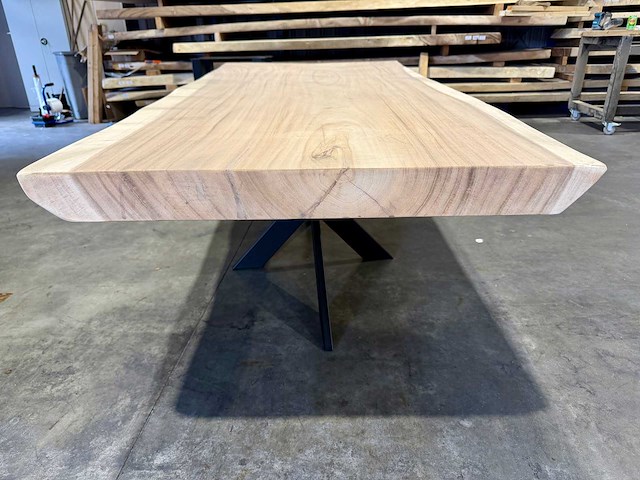 Suar boomstam tafel 240 cm. - afbeelding 3 van  3