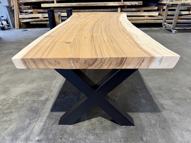 Suar boomstam tafel 240 cm. - afbeelding 3 van  3