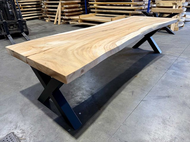 Suar boomstam tafel 300 cm. - afbeelding 1 van  3