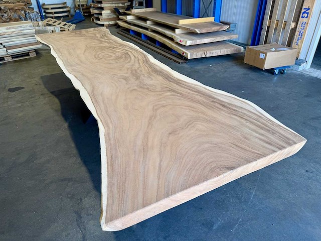 Suar boomstam tafel 410 cm. - afbeelding 3 van  5