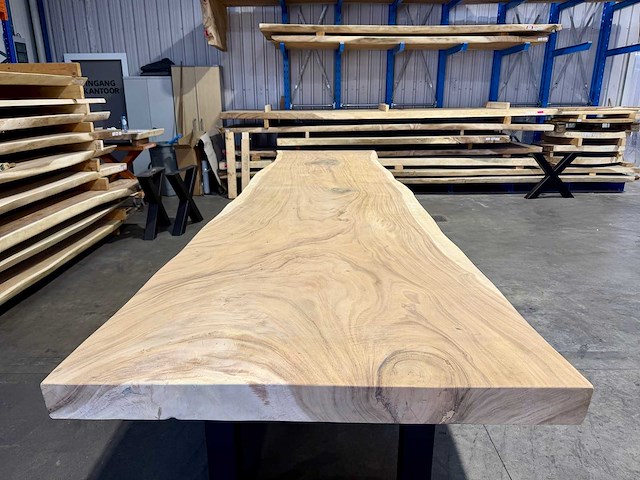 Suar boomstam tafel 500 cm. - afbeelding 5 van  5