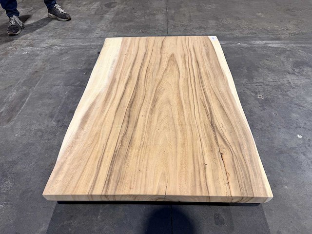 Suar boomstam tafelblad 120 cm. - afbeelding 2 van  2