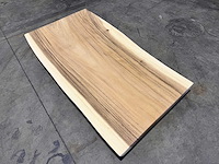 Suar boomstam tafelblad 140 cm. - afbeelding 2 van  2