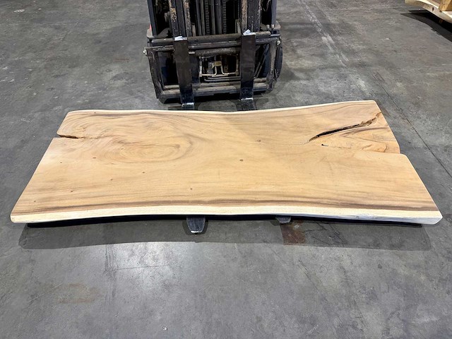 Suar boomstam tafelblad 220 cm. - afbeelding 1 van  2