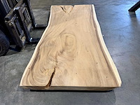 Suar boomstam tafelblad 220 cm. - afbeelding 2 van  2