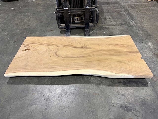 Suar boomstam tafelblad 220 cm. - afbeelding 1 van  2