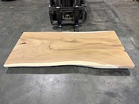 Suar boomstam tafelblad 220 cm.