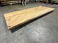 Suar boomstam tafelblad 260 cm.