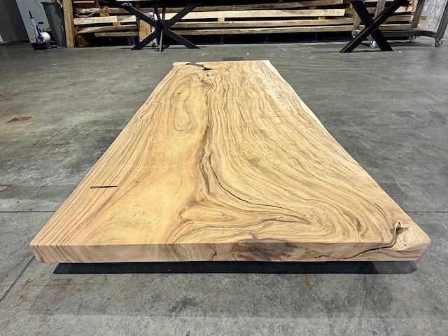 Suar boomstam tafelblad 260 cm. - afbeelding 3 van  3