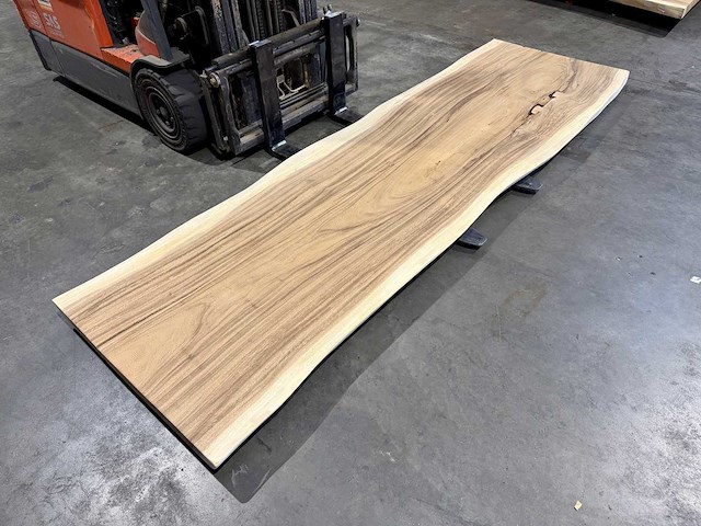 Suar boomstam tafelblad 300 cm. - afbeelding 2 van  3
