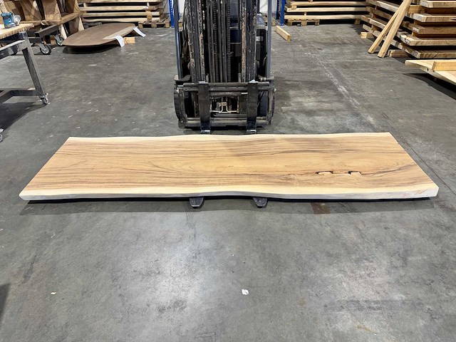 Suar boomstam tafelblad 300 cm. - afbeelding 3 van  3