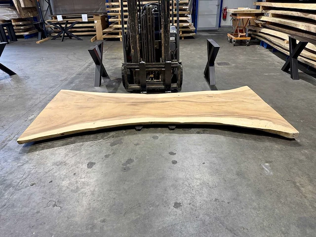 Suar boomstam tafelblad 300 cm. - afbeelding 2 van  4